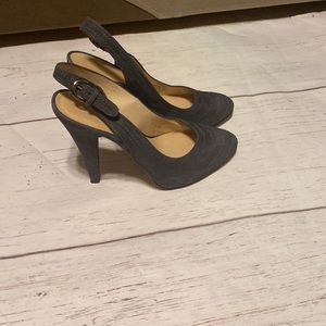 Boutique 9 women gray color heel size 5.5M